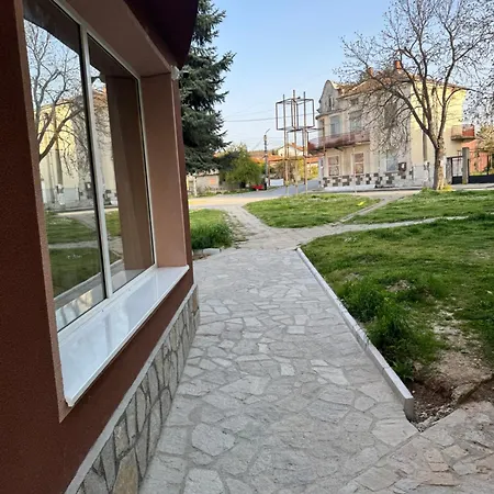 къща елена